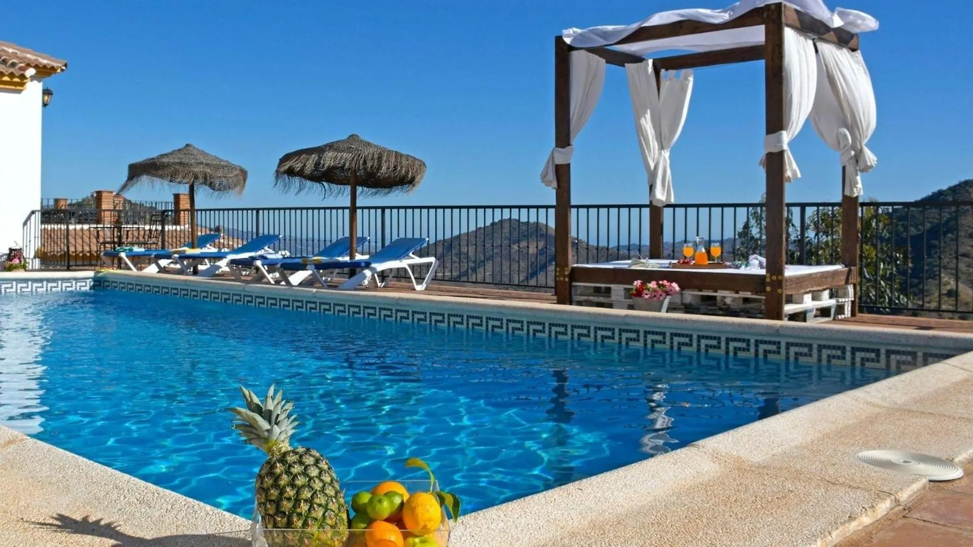 Villa Jose 2, Beheizter Pool, Meerblick Comares Spanien