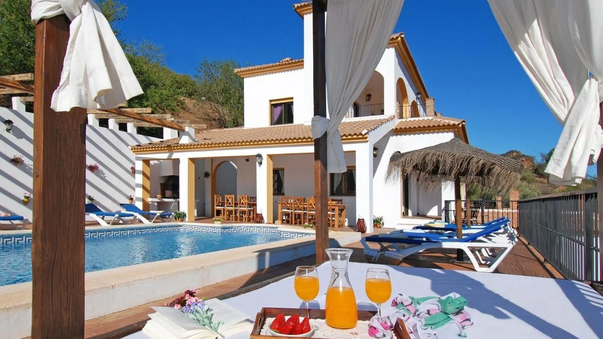 Semesterbostad Villa Jose 2, Beheizter Pool, Meerblick Comares